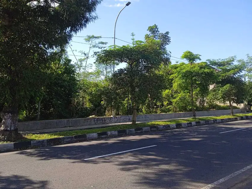 Dijual tanah di Jalan menuju Pintu Gate Tol Magelang