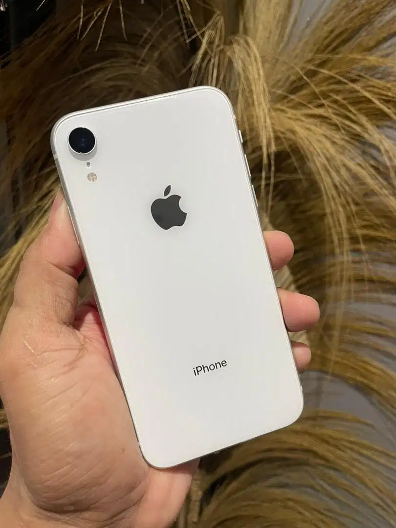 iPhone xr 64GB becukai jarigan permanen