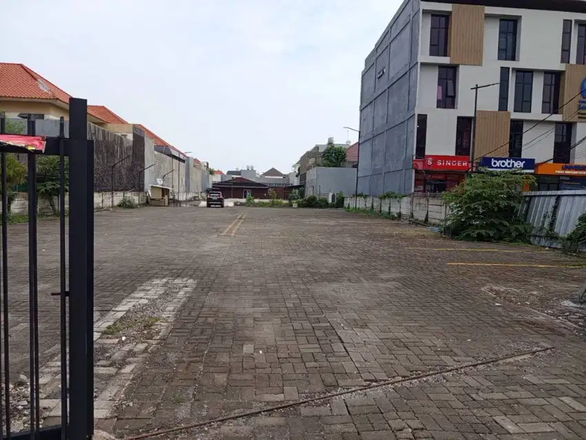 DIJUAL TANAH KOMERSIAL NOL JALAN RAYA MERR