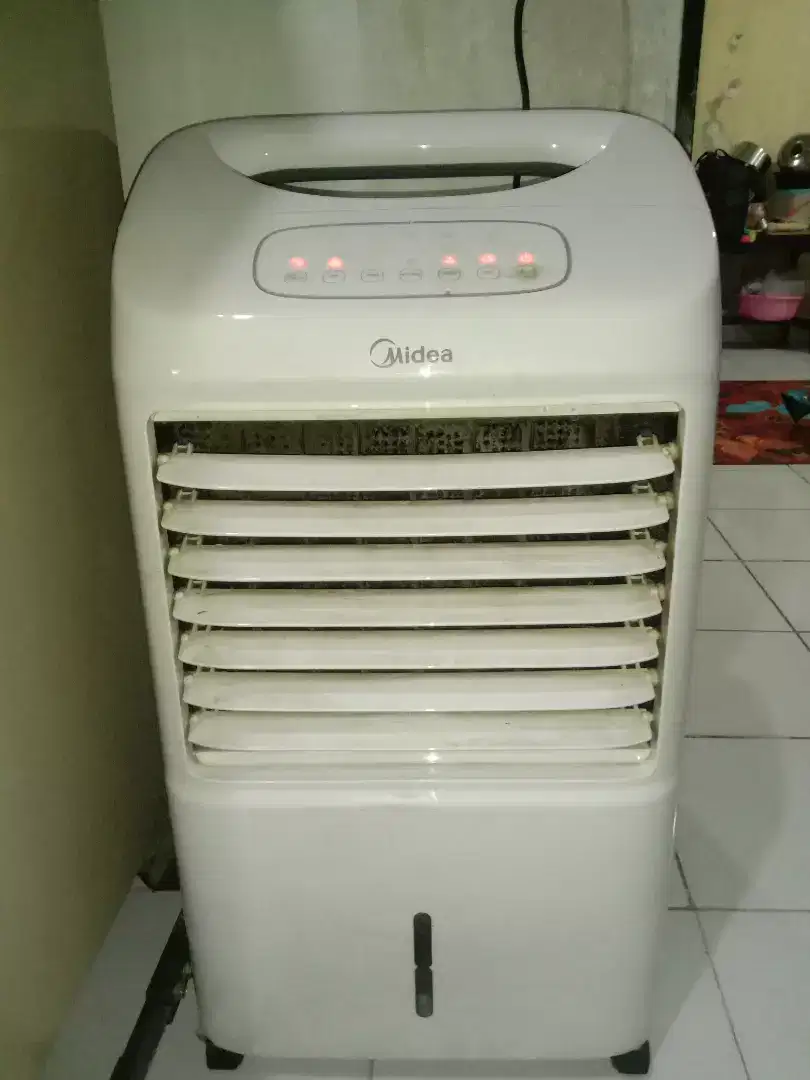 Air cooler Midea model AC 120U