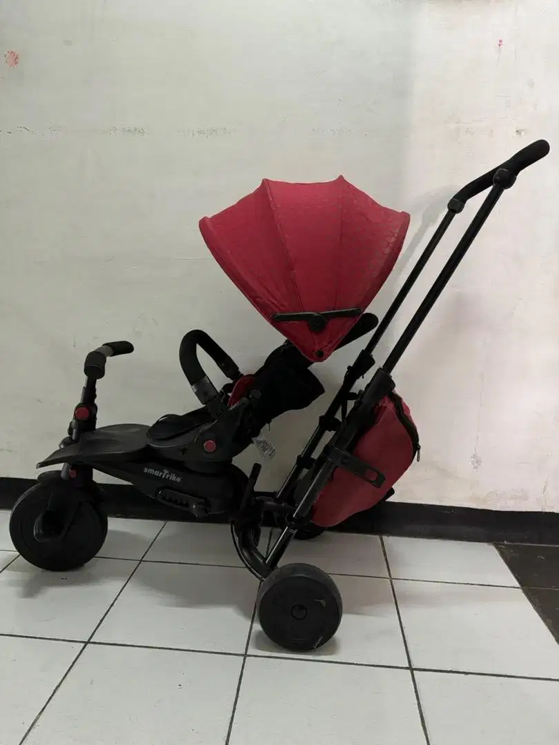 Sepeda Dorong Anak - Smart Trike Fold 8in1