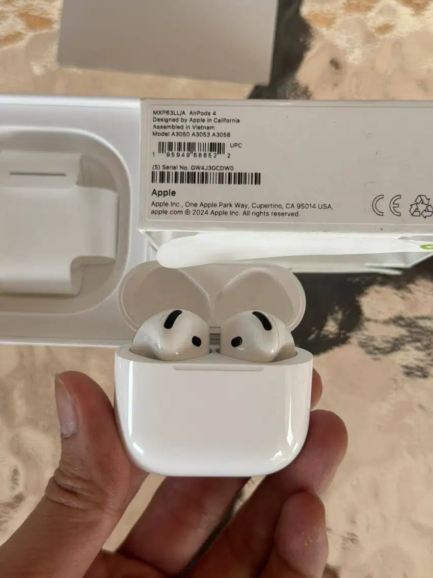 Apple Airpods 4 A3053 Non ANC Fulset Ori 100% Garansi US s.d Sept 2025