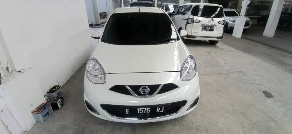 NISSA MARCH 1.2 XS AT 2017 PUTIH