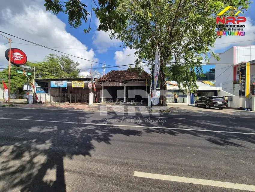 Dijual Bangunan Komersil di Tepi Jl. A Yani Banyuwangi