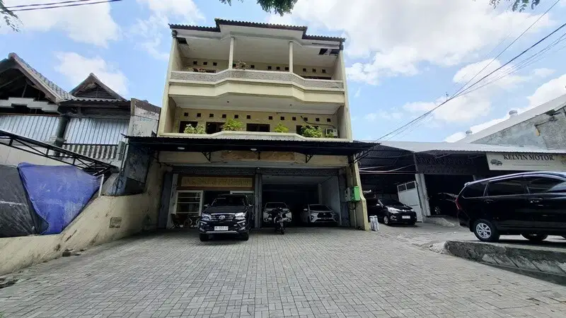 Disewakan Ruko Gedung 3 Lantai di Gatot Subroto, Denpasar Utara