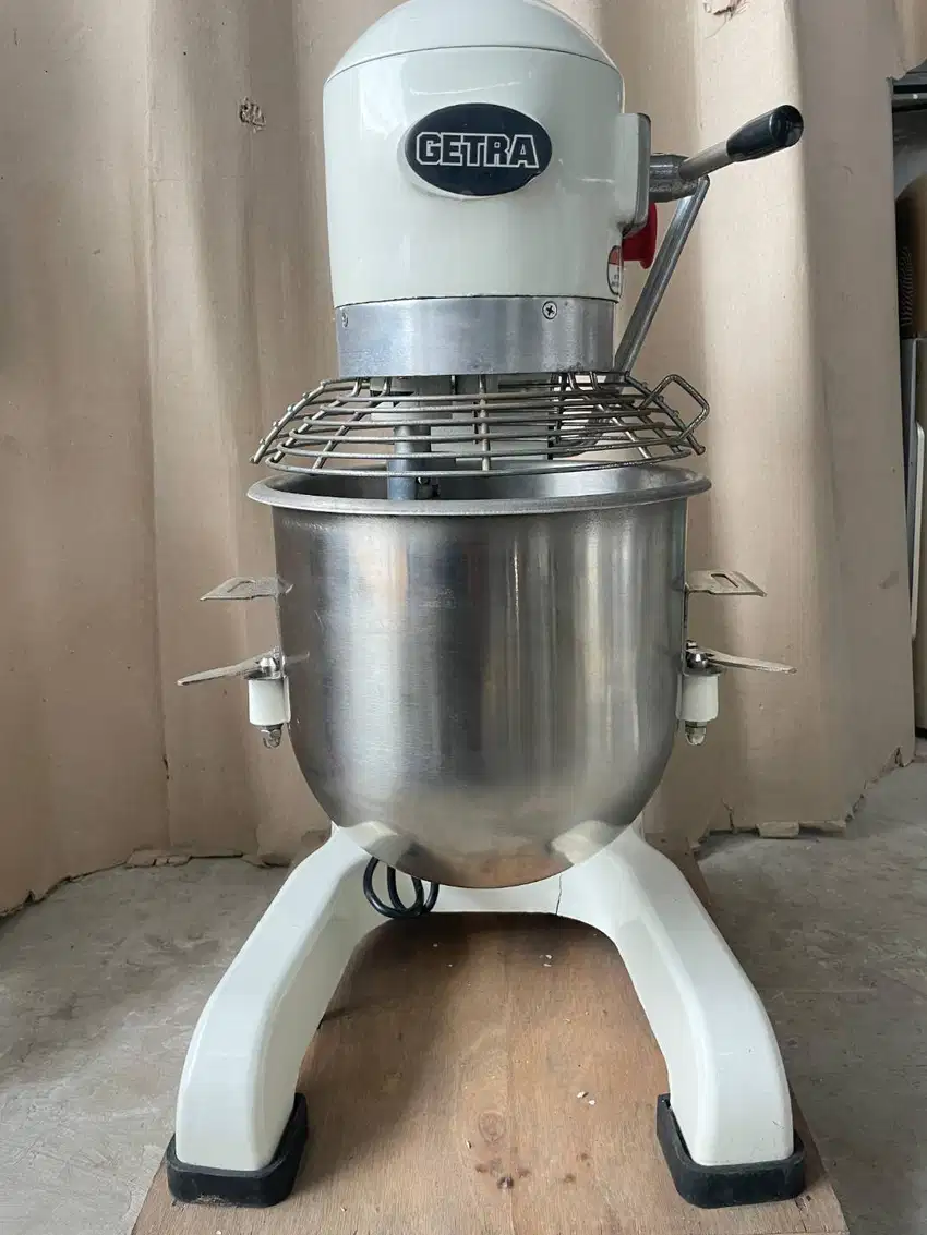 Getra B-10 Planetary Mixer 10 L / Mixer Roti & Kue 3 Mata Pisau (4)