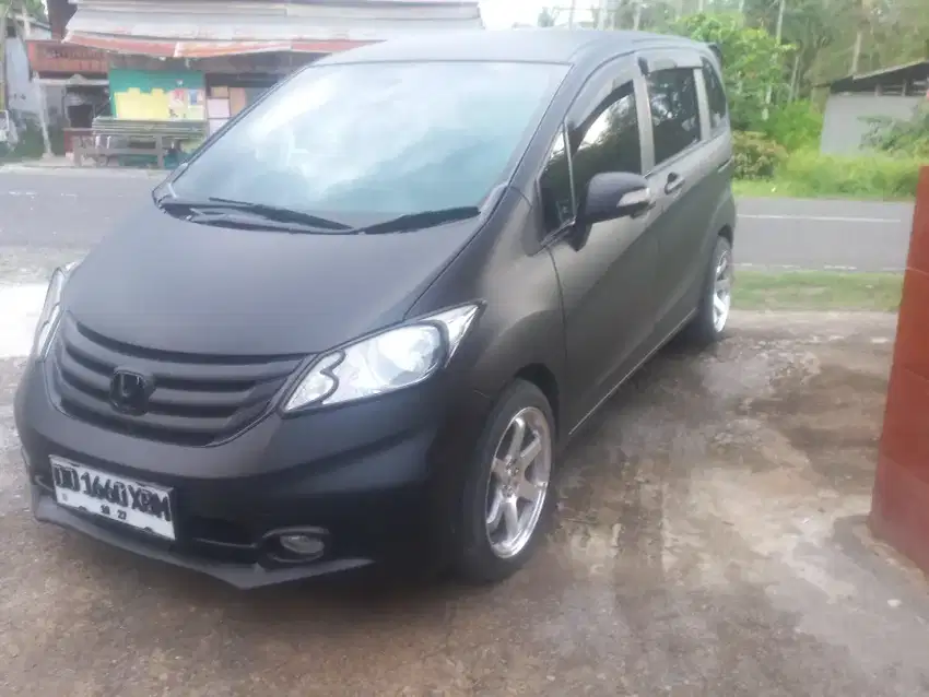 Honda freed E PSD 2014 .MODEL TERAKHIR