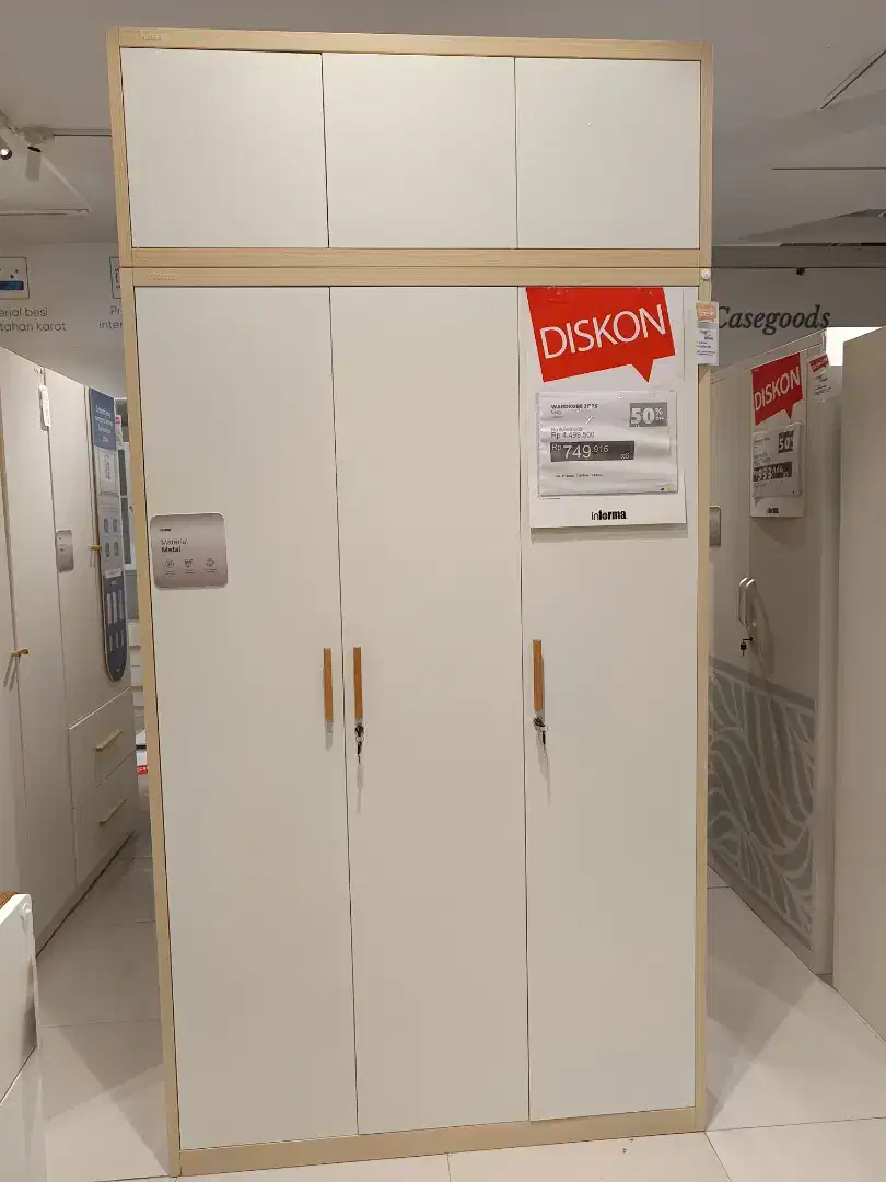 Lemari besi wardrobe 3pintu (uk.p120 T240 L55)