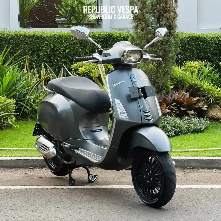 Vespa SPRINT 150 3V Tahun 2014 Warna GREY DOFF