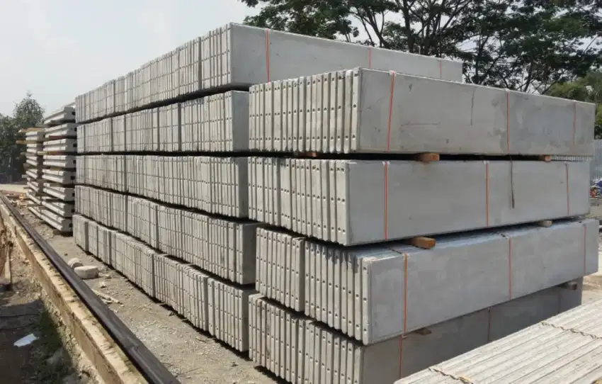 Panel Beton Precast Pengganri Bata dan Hebel