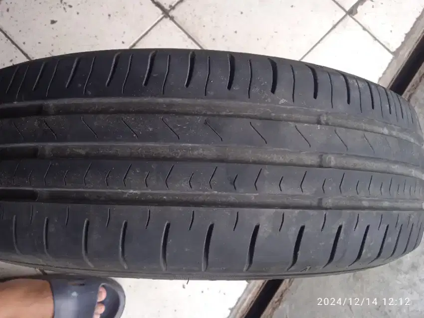 Ban bekas berkualitas falken 175/65/ R14,