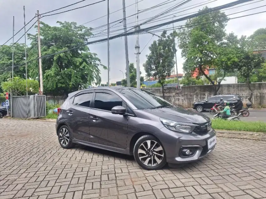 OLX Mobbi] Honda Brio 1.2 RS Bensin-AT 2019 Abu