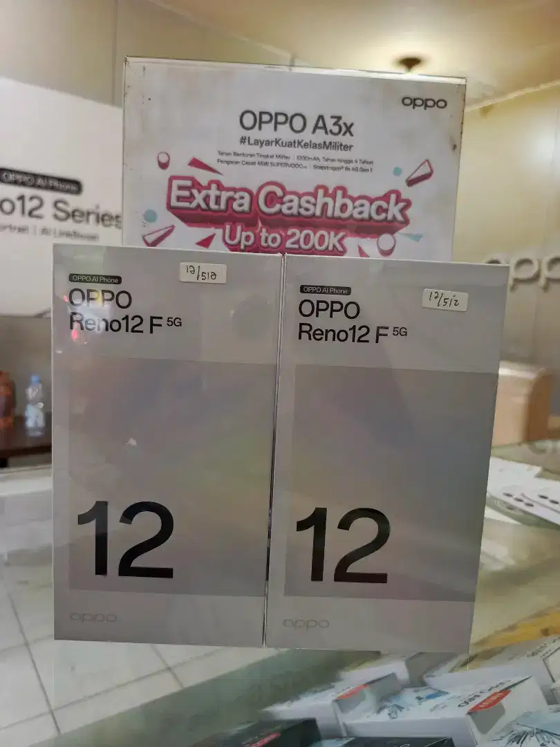 Oppo Reno 12F 5G 12+12/512GB,Barang baru fresh segel garansi resmi.