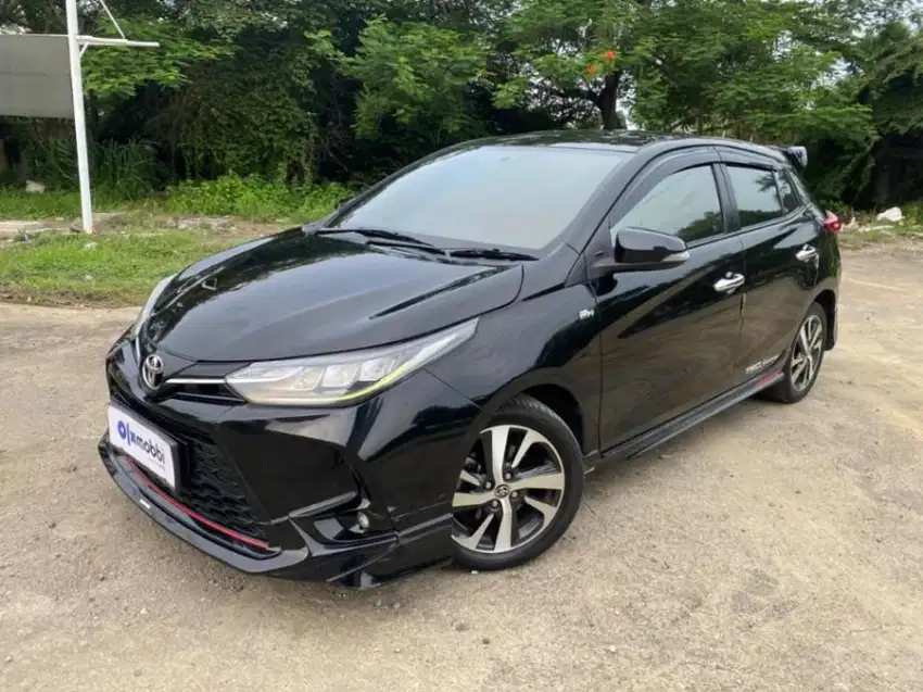 Pajak Panjang Toyota Yaris 1.5 TRD Sportivo Bensin-AT 2021 Hitam LLK