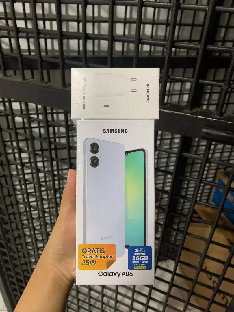 Samsung Galaxy A06 4/64 +Charger