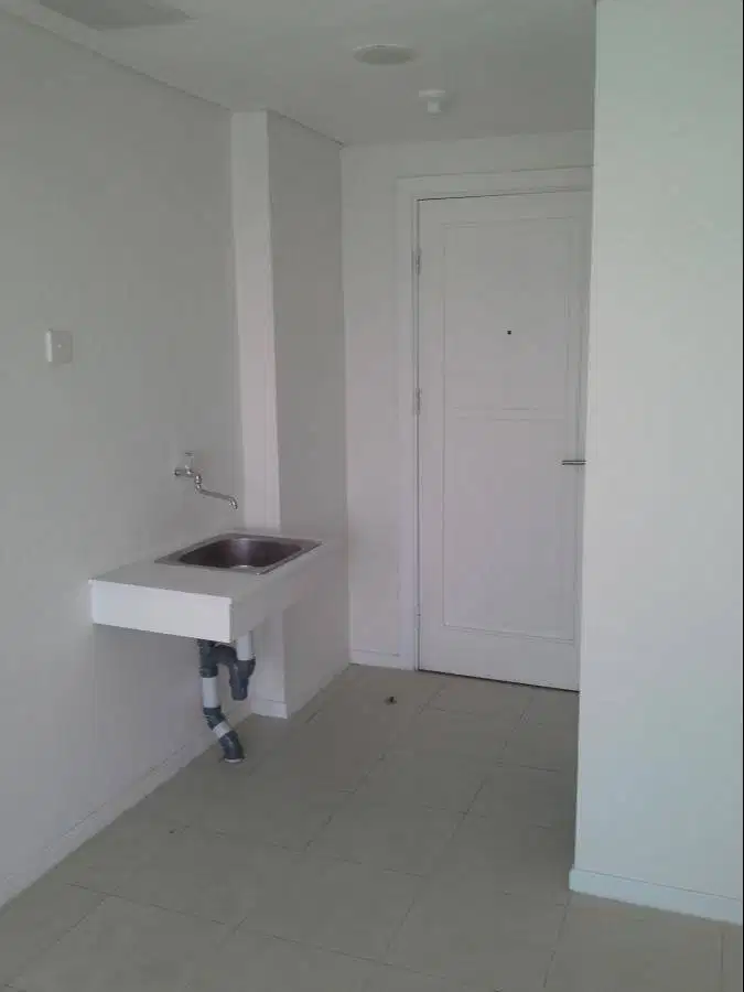 disewa apartemen green lake sunter,studio unfurnished ada AC 1