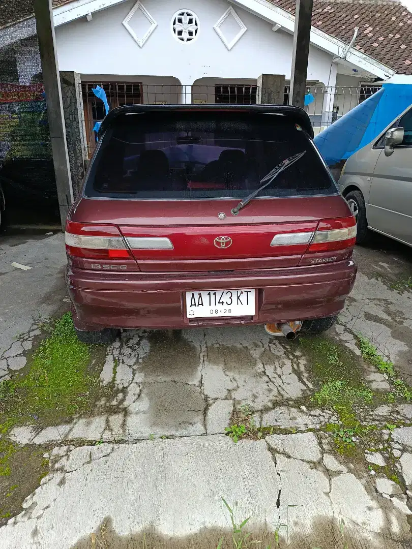 Starlet kapsul maroon 92