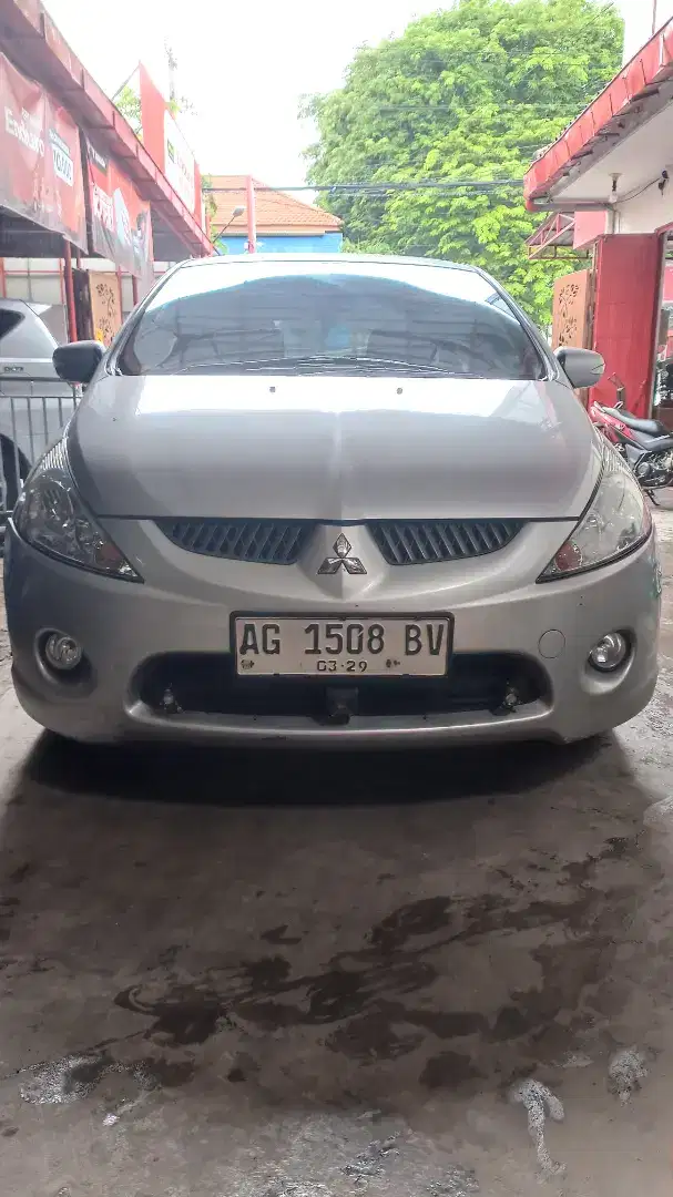 Mitsubishi Grandis