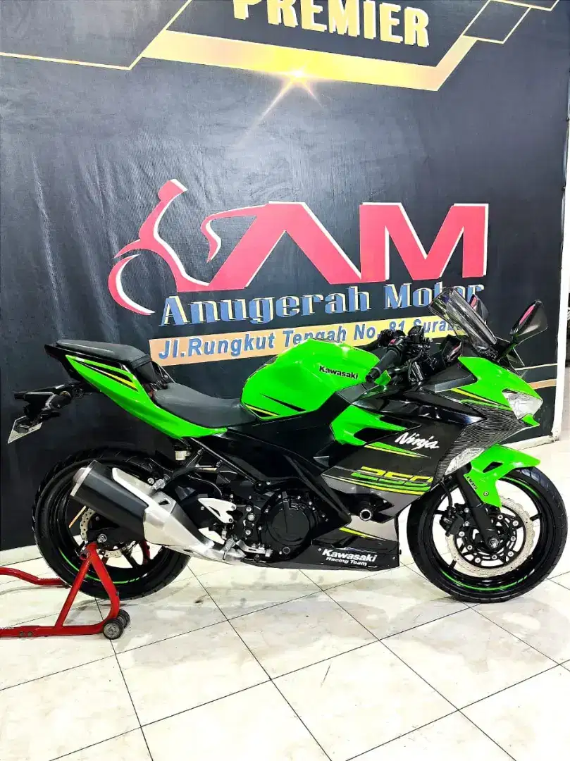 Ninja 250cc KRT SE 2018 km 18rb siap gas.Anugerah Motor rungkut tengah