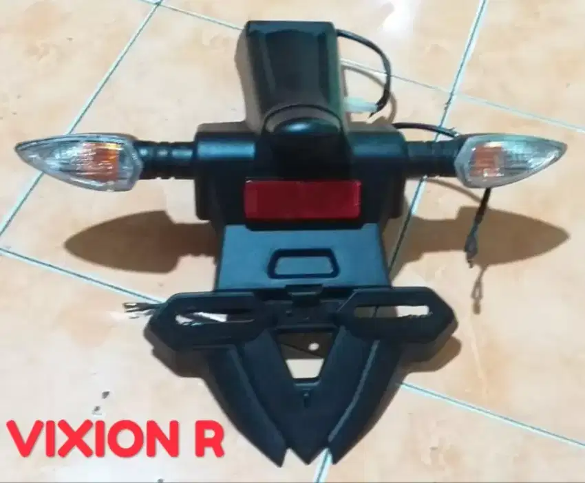 Spakbor belakang ori Vixion R