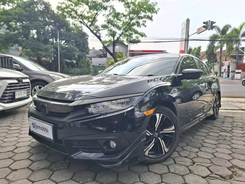 Like New ! Honda Civic 1.5 E Bensin -AT 2018