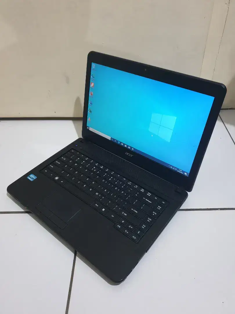 Acer Travelmate P243 mulus istimewa sudah upgrade