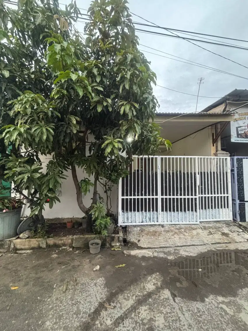 Dijual Rumah Second Darmawangsa Residence di Cluster Prambanan