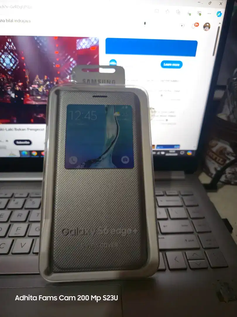 Flip Cover Original Samsung S6 Edge Plus Warna Silver, 90%