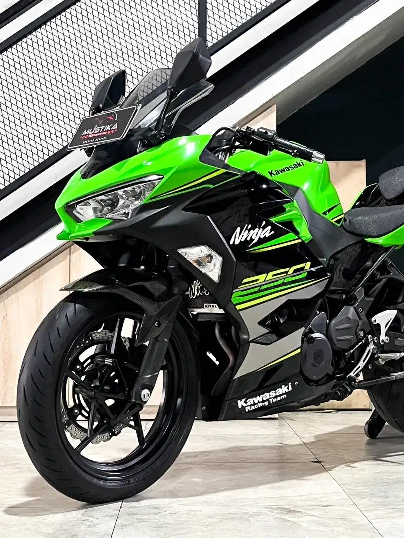 Stok Terbatas‼️Kawasaki Ninja 250 KRT th 2018 - Ayu Mustika