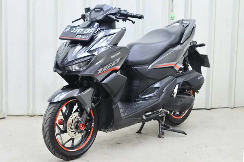 VARIO 160 CBS HITAM