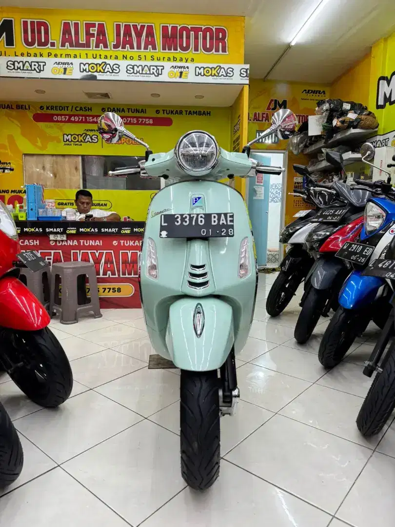 Km 8rb Asli ^ Piaggio Vespo 150S Abs primafera thn 2023