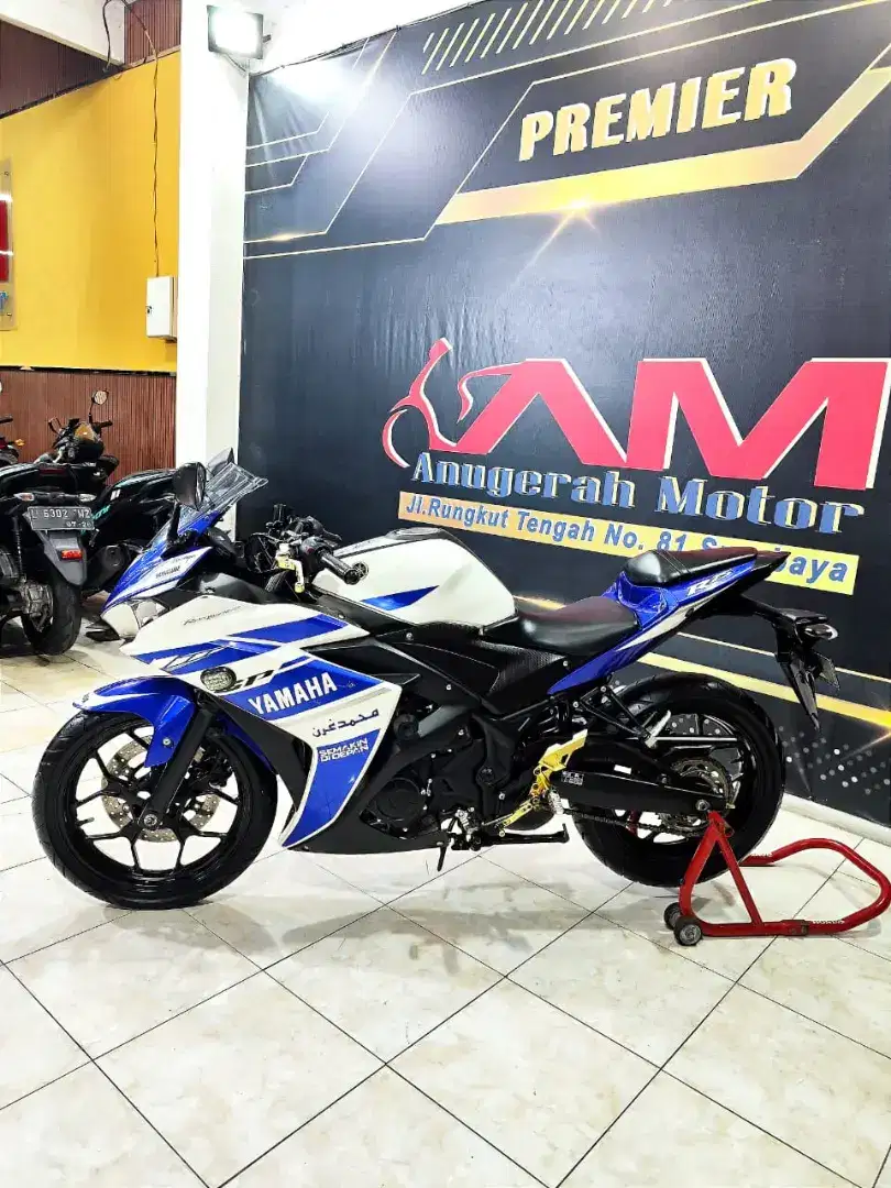 Siap gasbos Yamaha R25 2015 odo 8rb. Anugerah Motor rungkut tengah 81