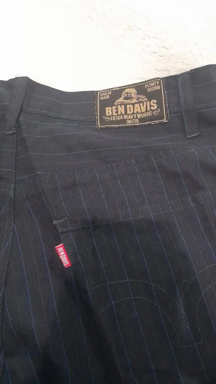 celana pendek ben davis size 34