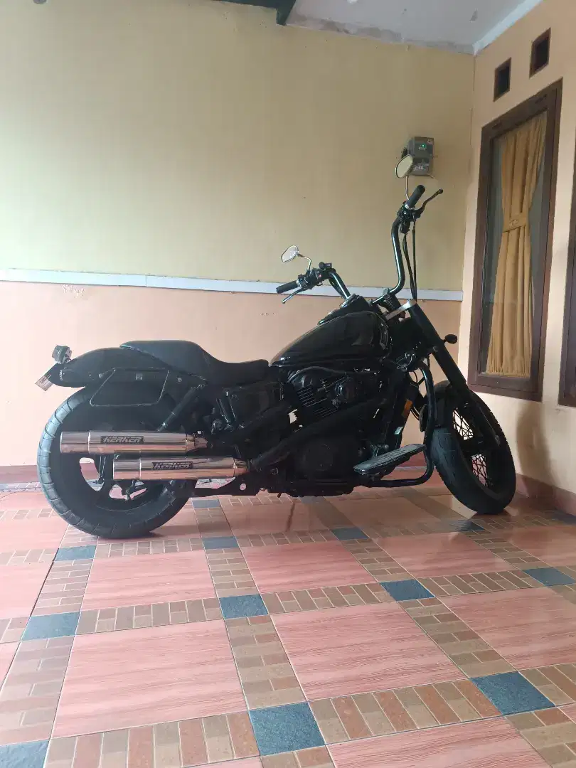 Dijual Honda Shadow VT 1100 Tahun 1995