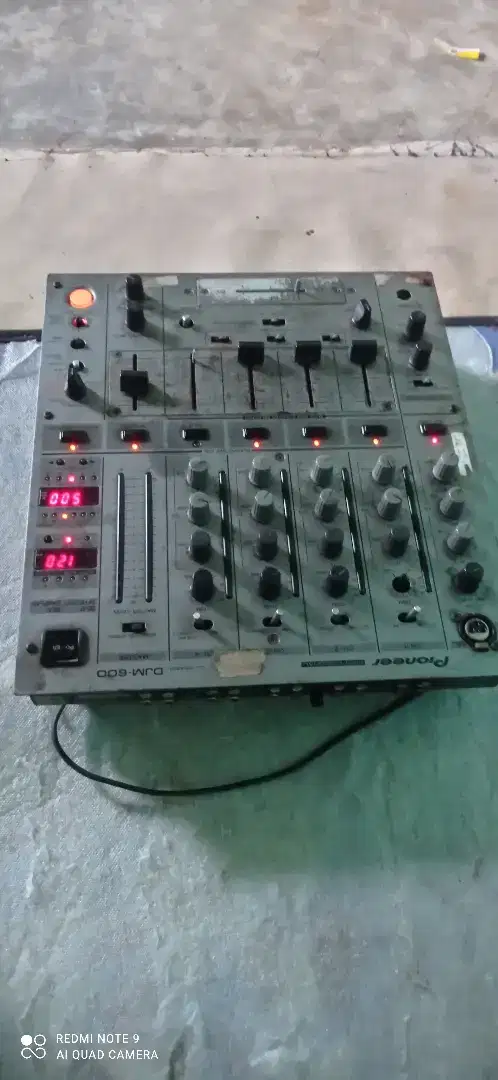 FreeAmp Mixer Pioneer DJM-600 4CH lama tersimpan yg player DJ silahkan