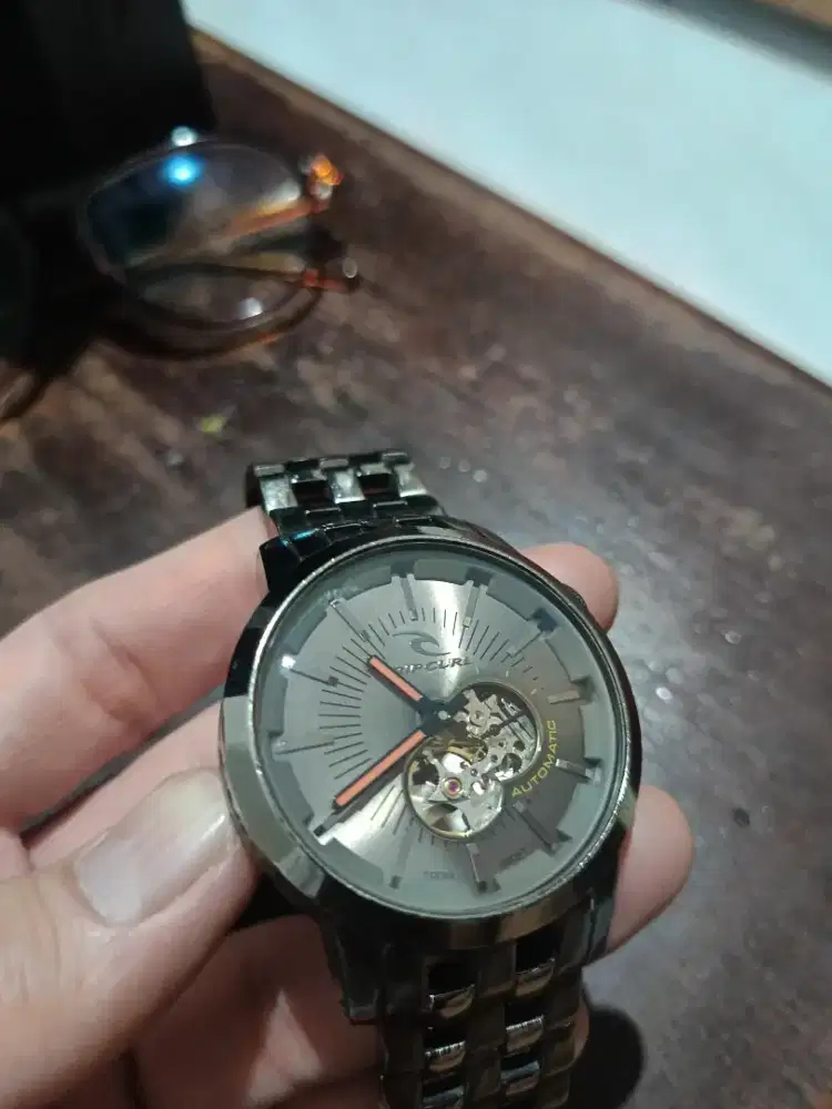 Dijual Jam Rip Curl Automatic ORI A2688 Gun Metal (warnanya limited)