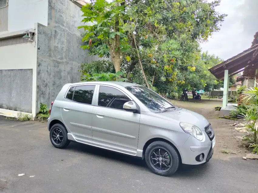 Picanto istimewa low km