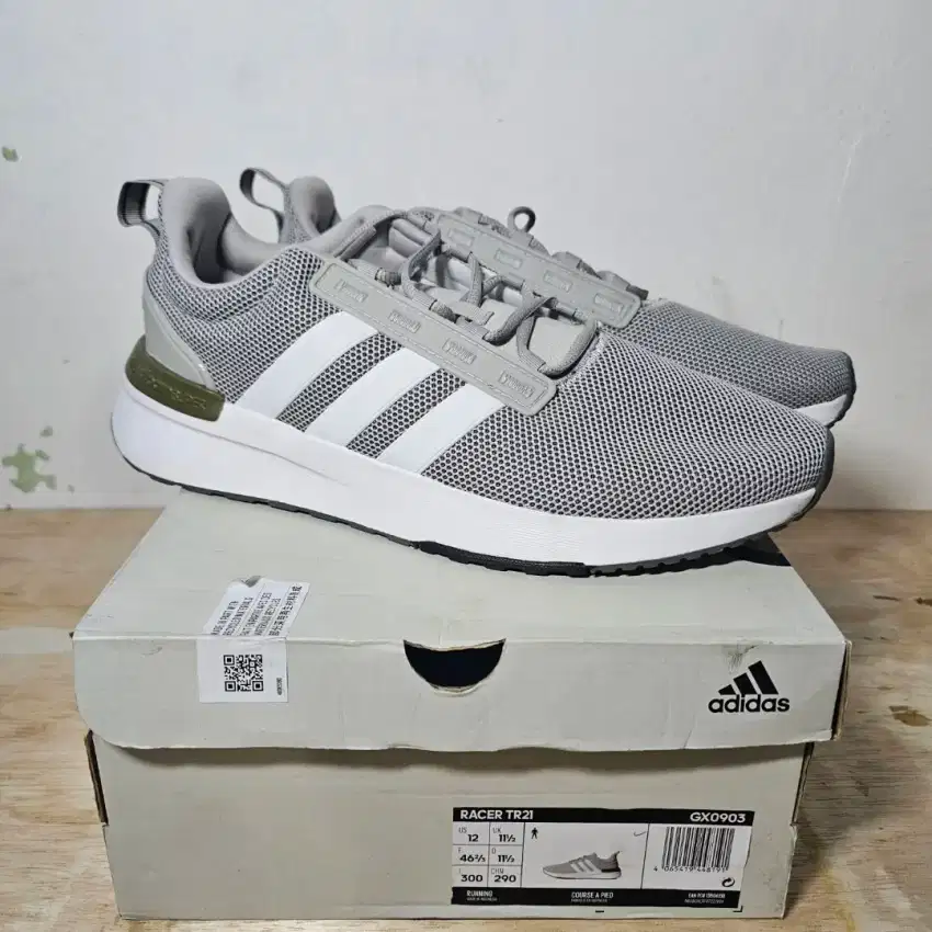 ADIDAS RACER TR21 size 46