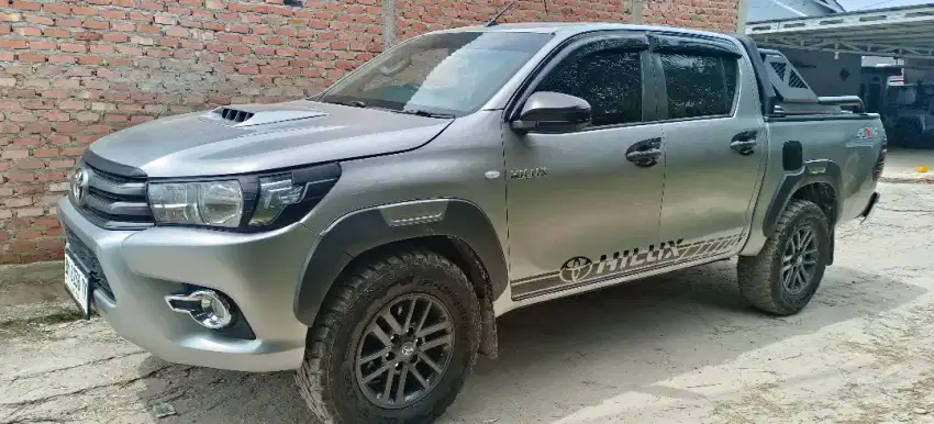 Toyota Hilux DC 4x4