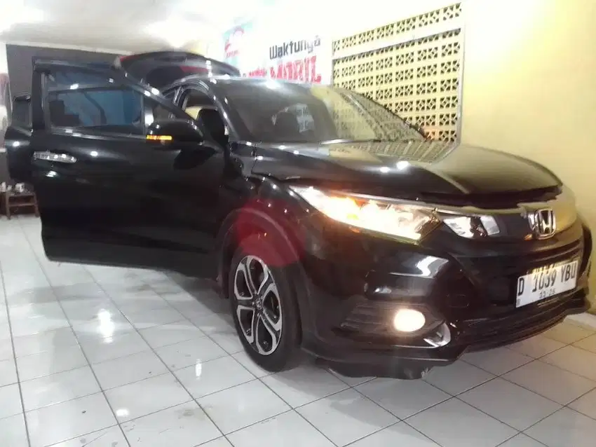 Honda HRV E CVT Dp 19 jt  at 2018 Tt Outlander.Cx5.Crv.Mulus