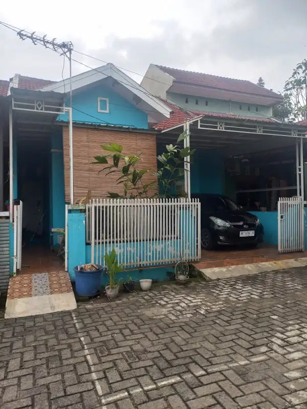 RUMAH DI PURI ZAHARA JL SETIABUDI - BUNGA RINTE, SELAYANG