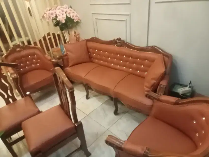 TUKANG SERVIS SOFA