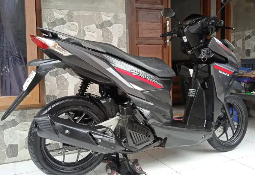 VARIO 125 TAHUN 2018 KONDISI ISTIMEWA