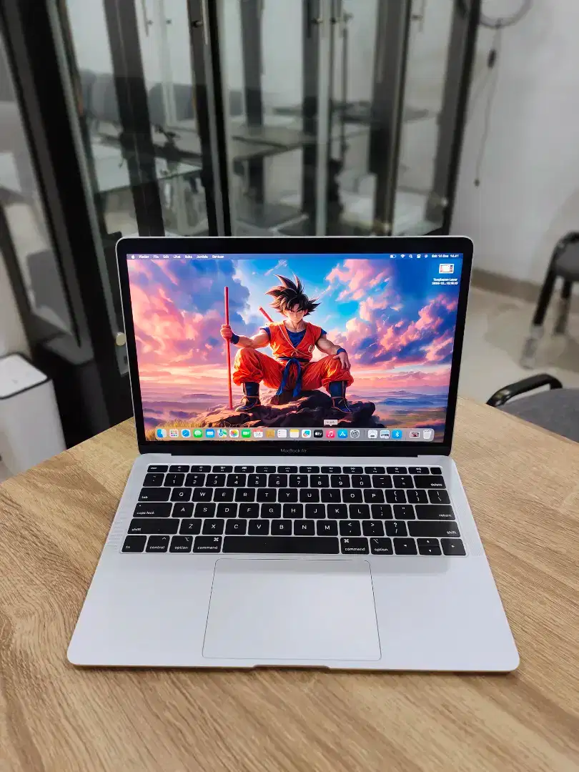 Macbook Air 2018 i5 16/512