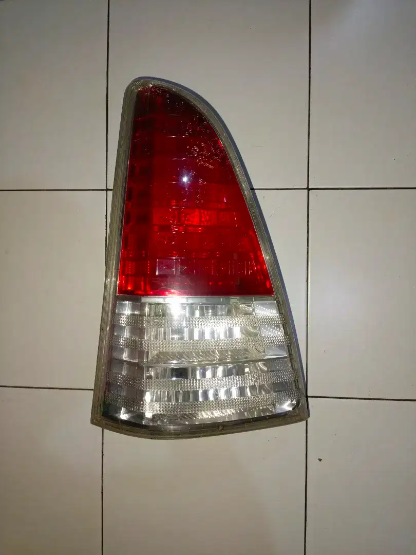 STOPLAMP KIJANG INNOVA KIRI 2009-2010