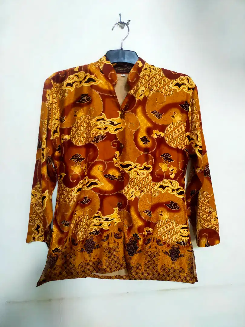 Kemeja Batik Solo Wanita size XL