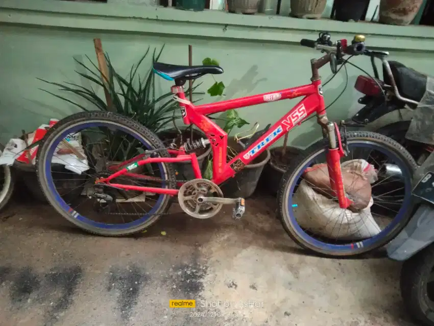 sepeda MTB tapi gak tau merk nya apah