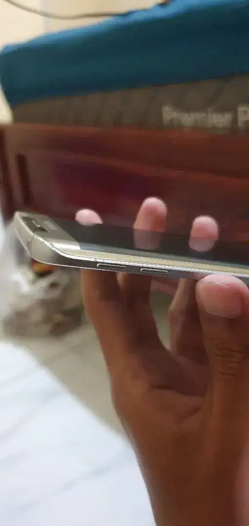 SAMSUNG S6 EDGE LAYAR LENGKUNG