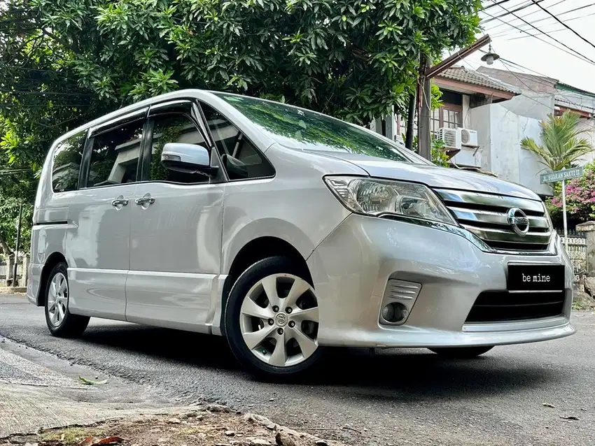 Cash Nissan Serena HWS C26 Facelift 2.0 AT 2013 Silver Orisinil nego