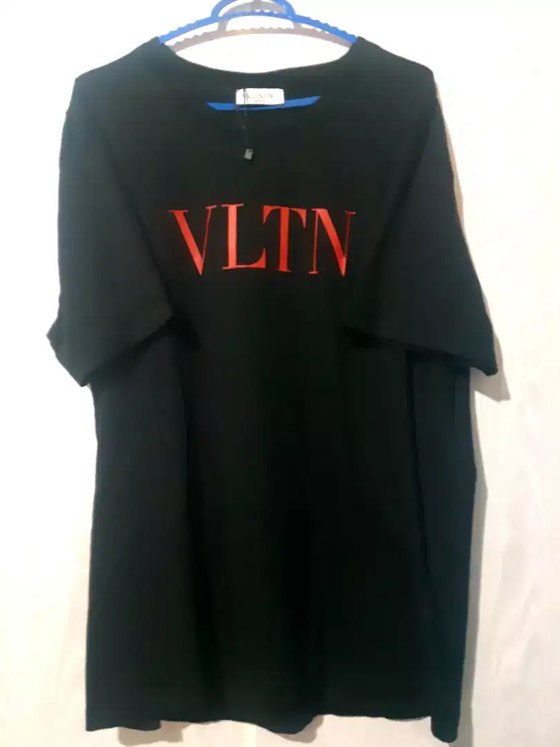 VALENTINO T-shirt Likenew